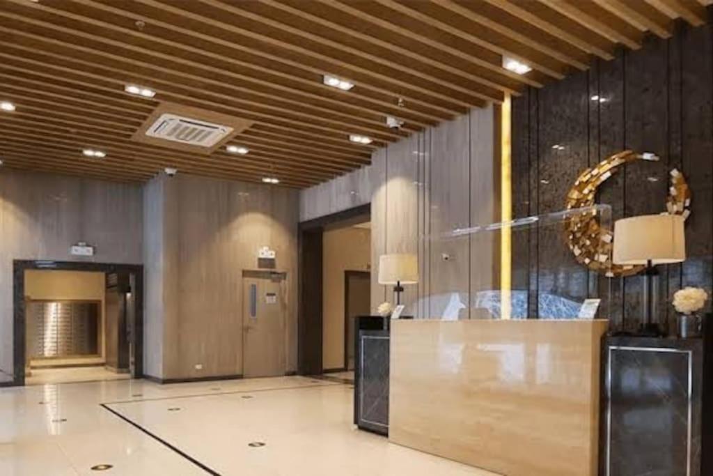 מנילה Luxestaysmnl Coastal Chic Netflx 380Mbps Pool Bgc מראה חיצוני תמונה